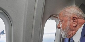 Inimiga da Rússia, Estônia proibiu avião de Lula com destino a Moscou de sobrevoar seu espaço aéreo