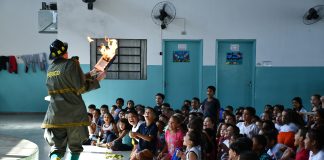 Semob promove ação na EM Vilma Alvarez e “Maio Amarelo e Suas Tribos” neste fim de semana