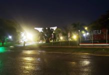 FIAT LUX: Após 321 dias sem luz Praça do Centenário volta a ter iluminação