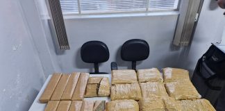 Mulher é presa em parada de empresa de ônibus com 14Kg de maconha após denúncia anônima