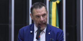 DISQUE TEA: Marangoni protocola projeto para criação de canal de atendimento e denúncias dos direitos dos autistas