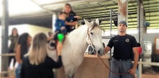 Cavalaria do 8º BAEP retoma Programa de Equoterapia em parceria com a UNOESTE