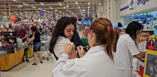Secretaria de Saúde promove vacinação contra influenza e febre amarela em supermercados de Prudente