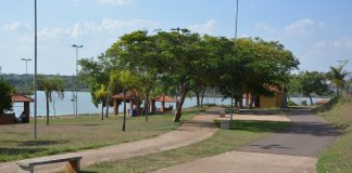 Prefeitura abre licitação para donos de lanchontes que queiram quiosques do Balneário da Amizade