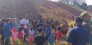 Semea faz plantio de 110 mudas nativas e anuncia distribuição de plantas em shopping