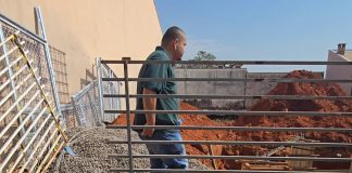 Após denúncias, vereador Babu acompanha equipe de fiscalização em embargo de obra irregular de antena