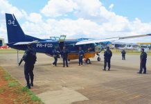 PRF apoia Polícia Penal Federal em remoção de apenado de Brasília para Presidente Prudente