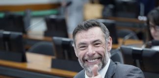 Marangoni relata projeto que permite deduzir medicamentos do Imposto de Renda e beneficia mais de 4.300 autistas em Prudente