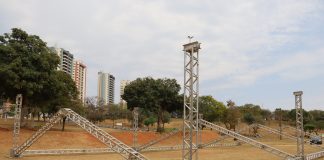 Estrutura começar a ser montada para o “Brinca Prudente” neste domingo