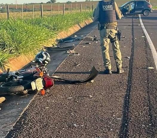 Motorista embriagado e com CNH cassada causa grave acidente em Caiuá; duas pessoas ficam feridas