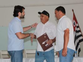 Governo de SP entrega 66 títulos de regularização fundiária urbana em Euclides da Cunha Paulista