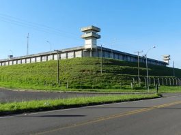 Mulher de detento tenta entrar com droga escondida na calcinha na Penitenciária de Presidente Bernardes