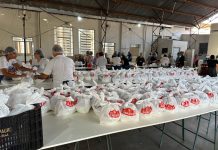 Rotary Club PP Sul entrega 1.500 marmitas na tradicional Yakisoba drive-thru e beneficia quatro entidades filantrópicas