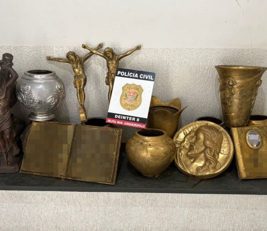 Polícia Civil recupera mais de 80 quilos de peças de bronze furtadas do cemitério de Junqueirópolis