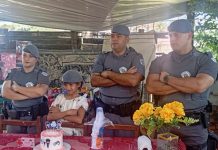 Policiais Militares celebram aniversário de fã mirim na manhã de Natal