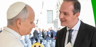 Sicredi apresenta ao Papa Leão XIV resultados do Programa A União Faz a Vida