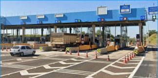 Homem é preso em praça de pedágio de Indiana após furto de veículo alugado