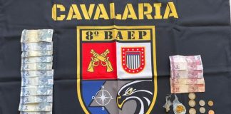 Cavalaria do 8º BAEP prende homem por tráfico de drogas em área da linha férrea em Presidente Prudente