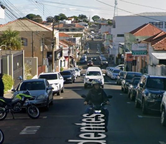 Campanha de Natal da ACE de Pirapozinho continua até 15 de janeiro e sorteará R$ 61 mil em vales-compra e uma moto