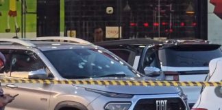 ASSISTA: Trio metralha carro de homem em frente à rodoviária e troca tiros com a Polícia Militar em rodovia