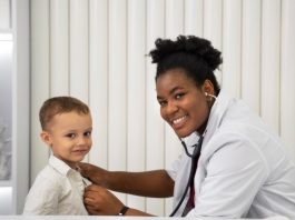 Infância saudável começa no acompanhamento médico regular; entenda