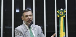 Deputado Marangoni propõe “Lei Vini Jr.” para punir racismo contra brasileiros no exterior