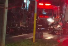 Colisão entre motos deixa dois feridos em cruzamento movimentado de Presidente Prudente