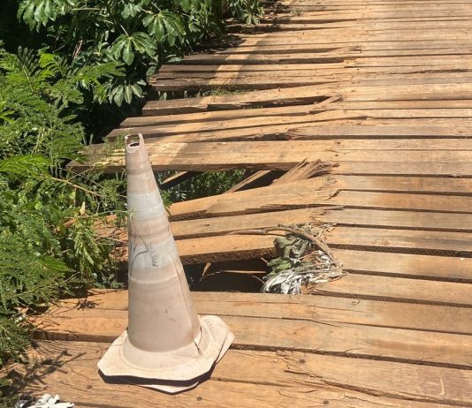 Seagri realiza manutenção em ponte na Estrada Boiadeira Velha, interditada para reparos