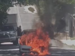 Carro pega fogo em Presidente Prudente