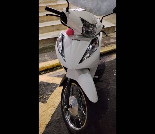 Garçonete é presa com motocicleta furtada no Parque Jabaquara em Presidente Prudente