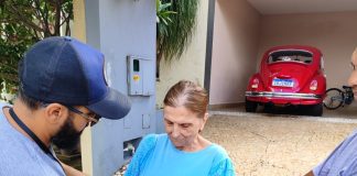 UVZ faz visita casa a casa em bairros das regiões oeste e sul para ampliar cobertura