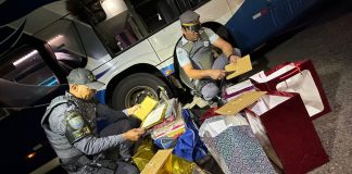 Casal é preso com mais de 21 kg de pasta base de cocaína em ônibus na Raposo Tavares