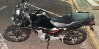 Adolescentes são apreendidos com moto furtada após tentativa de fuga em Presidente Prudente