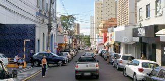 Idoso de 71 anos é atropelado e fica ferido no centro de Prudente