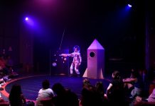 Sesi Prudente recebe espetáculo “Fora de Órbita” neste sábado