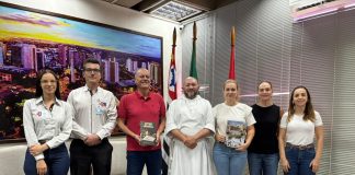 Frei Tomás, novo diretor do Hospital Regional, faz visita ao prefeito Tupã