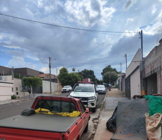 Homem é multado em R$ 3 mil por maus-tratos a cavalo após vídeo repercutir em Presidente Prudente