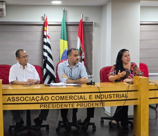 Participação da vereadora Sara Lopes em reunião da UEPP é marcada por diálogo e propostas concretas