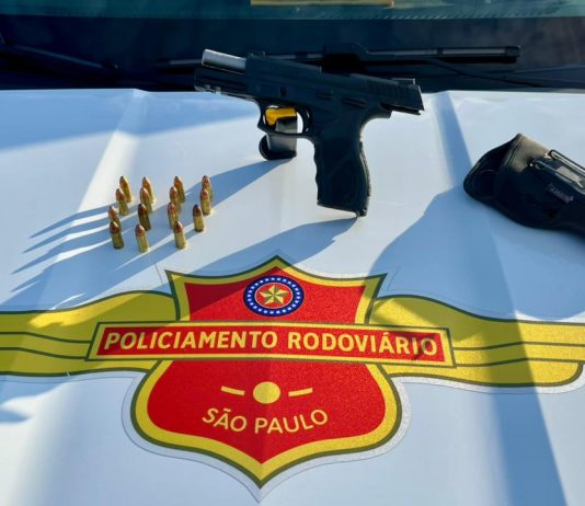 Polícia Rodoviária apreende arma de uso restrito e prende homem durante operação em Iepê