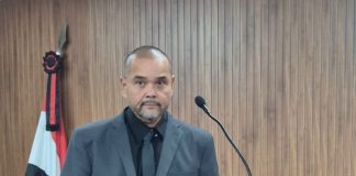 Vereador César Saito Babu pede vista e adia votação de projeto que cria cargos na prefeitura de Prudente