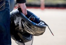 Nova regra para capacetes entra em vigor em julho e exige selo digital com QR Code