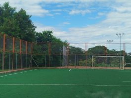 Prefeitura eleva alambrado em campo sintético no Jardim Eldorado