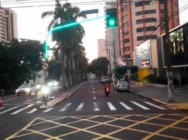 Semob inicia implantação de novo sistema de semáforo com onda verde na avenida Washington Luiz