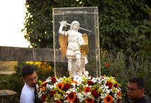 Carreata e vigília de 12 horas marcam passagem da imagem de São Miguel Arcanjo em Presidente Prudente