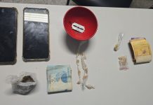 Duas mulheres são presas por tráfico de drogas em imóvel abandonado no Jardim Monte Alto