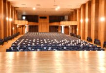 Espetáculo beneficente reúne música sertaneja e viola caipira no Teatro Paulo Roberto Lisboa