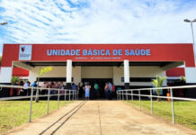 Homem causa confusão, ameaça funcionária e danifica porta da UBS Cohab