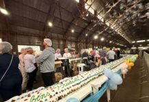 Bolo comemorativo de 109 metros marca aniversário de Presidente Prudente