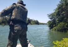 Polícia Ambiental apreende 300 metros de redes de pesca irregulares no Rio Paraná