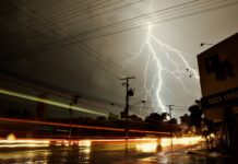 Região de Prudente registra mais de 21 mil raios em 12 horas durante temporal